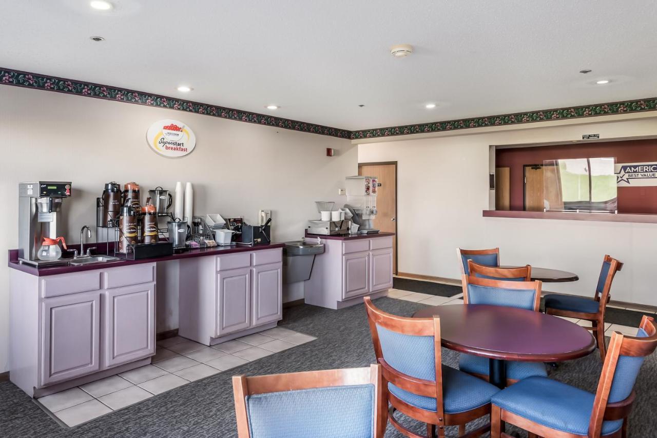Americas Best Value Inn-Wenona Luaran gambar