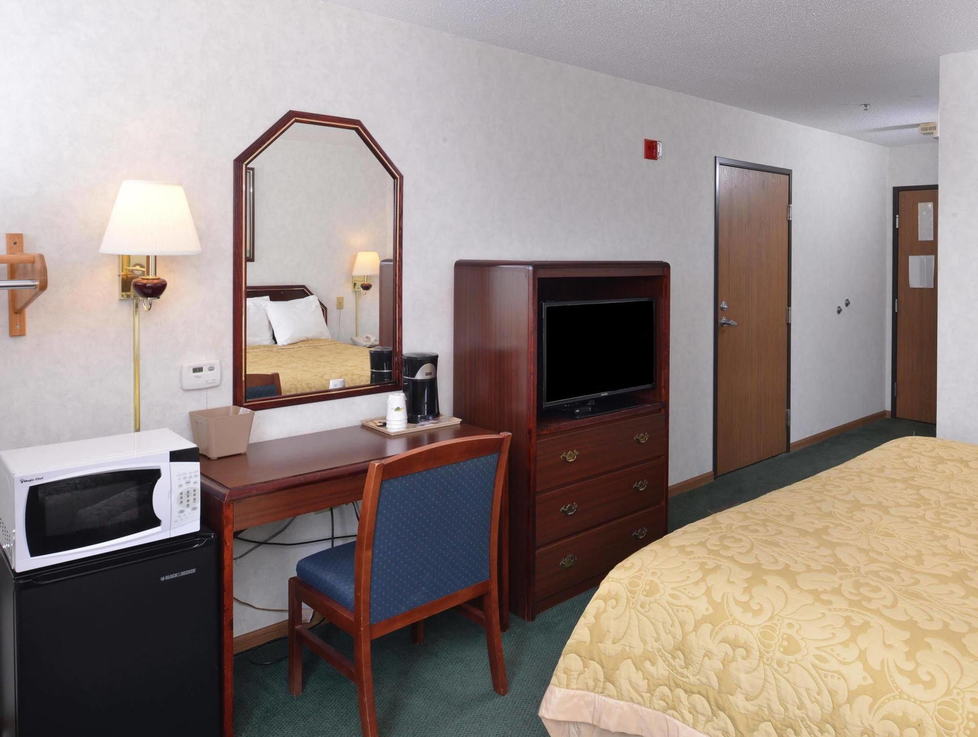 Americas Best Value Inn-Wenona Luaran gambar